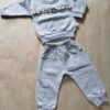 2026/06/1001346956-scaled.jpg conjunto frizado Gris